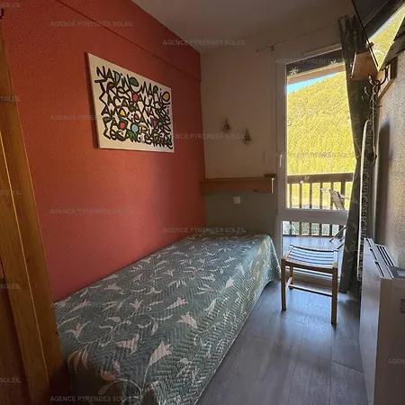 F2 Au Pied Des Pistes - 5 Couchages Avec Wi-fi Et Parking - Fr-1-295-206 *